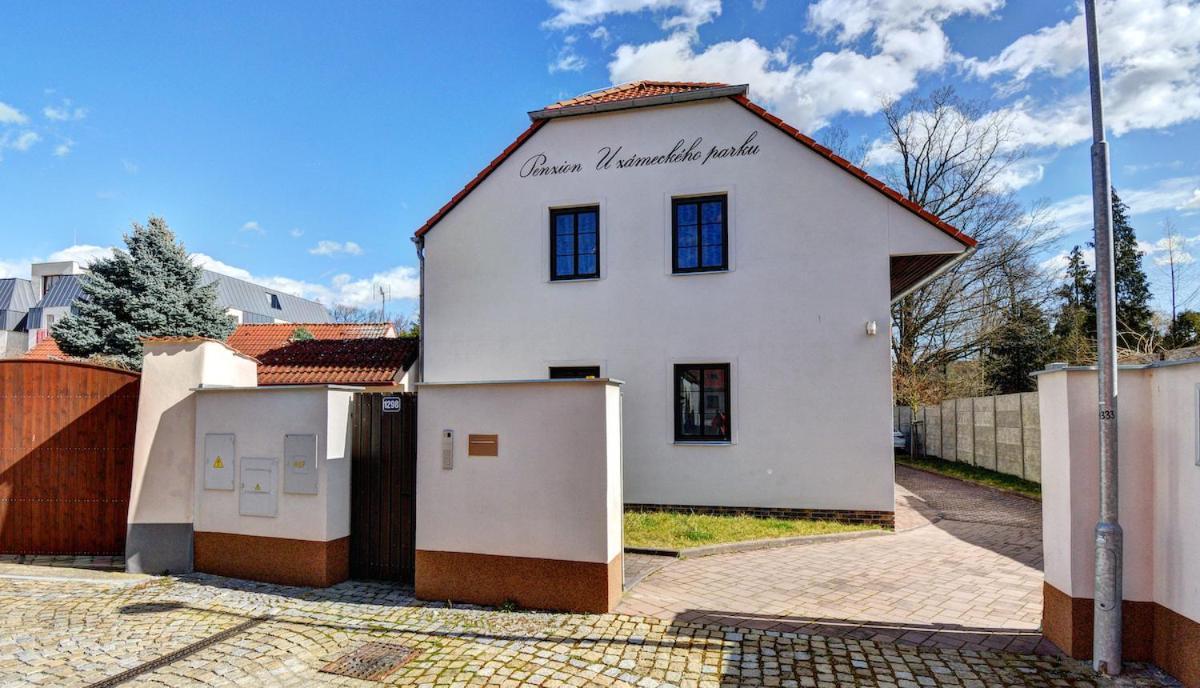 Penzion U Zameckeho Parku Třeboň 外观 照片
