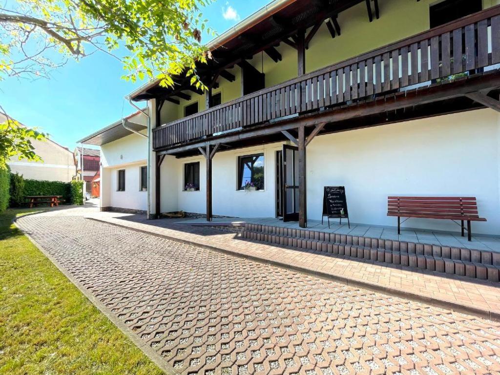 Penzion U Zameckeho Parku Třeboň 外观 照片