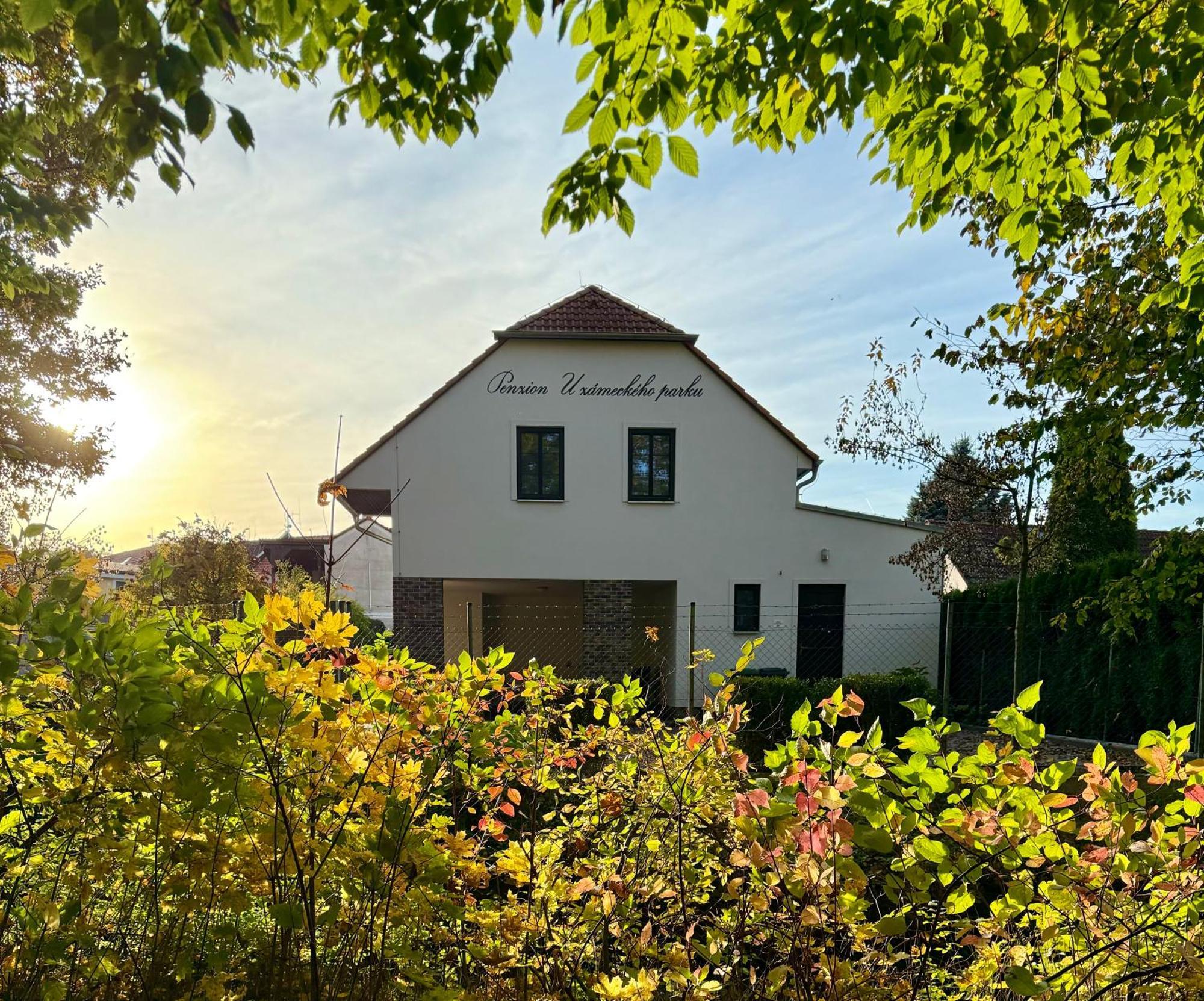 Penzion U Zameckeho Parku Třeboň 外观 照片